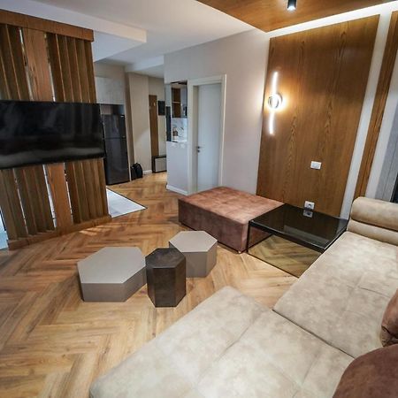 Haris Luxury Apartment No.4 Tirana Exteriör bild