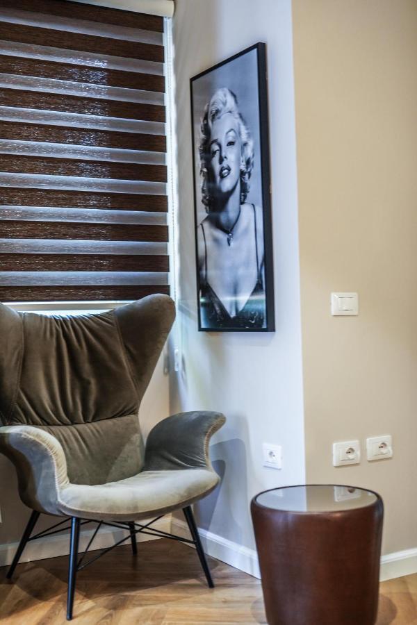 Haris Luxury Apartment No.4 Tirana Exteriör bild