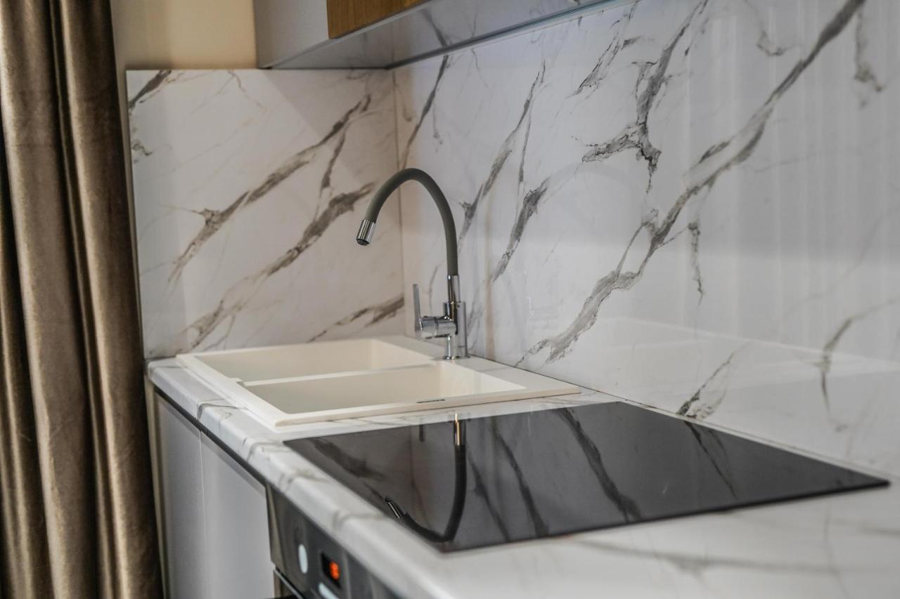Haris Luxury Apartment No.4 Tirana Exteriör bild